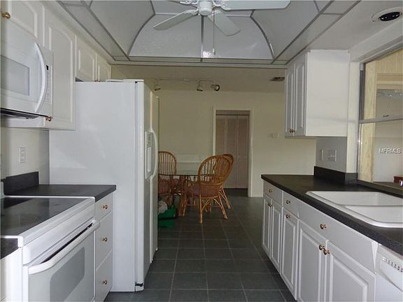 4th image of 2812 Neil Ct
