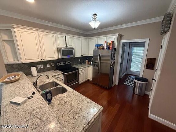 5th image of 817 Mayo Ln