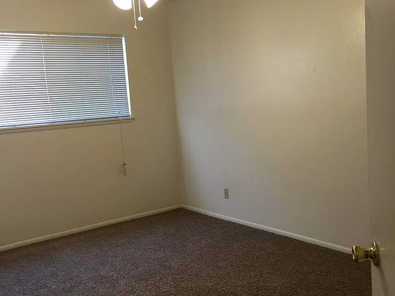 Phoenix Apartments — Photo 51