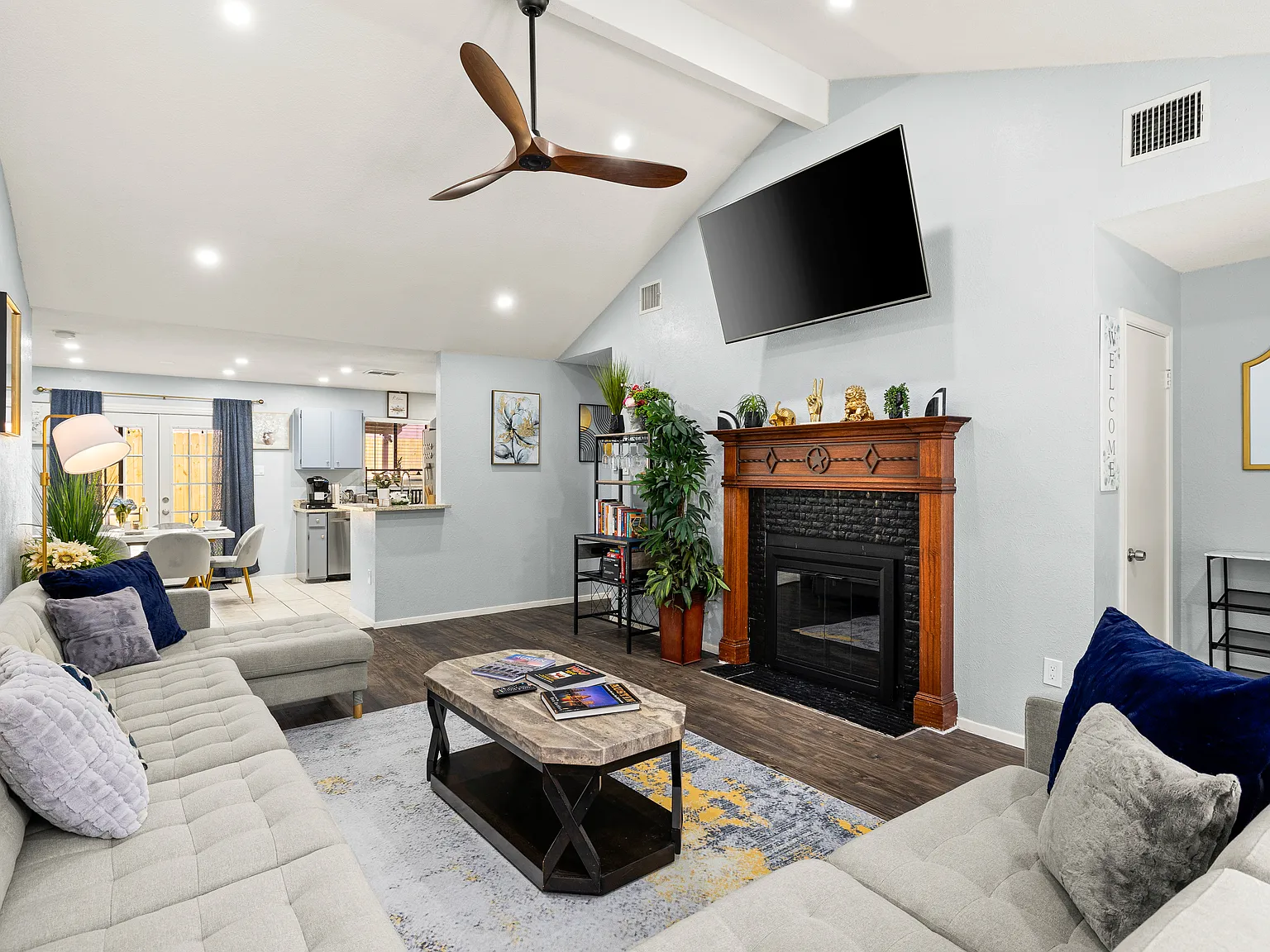 5 bed, 1890 sqft, $6,000 — Photo 3