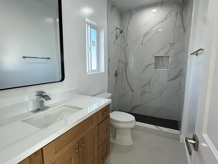 4055 W 141st St #C — Photo 4