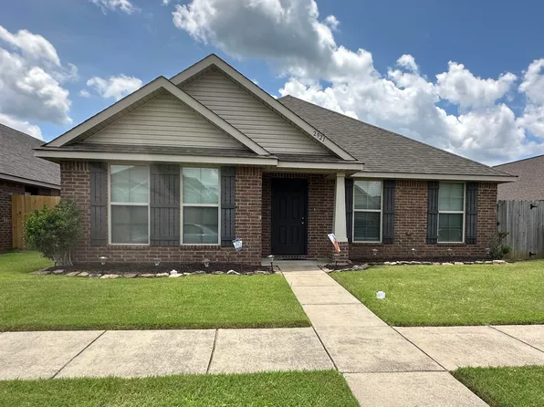 2921 N Hartland Dr, Southaven, MS 38672