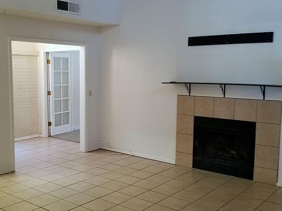 5th image of 11528 Jerry Lewis Ave