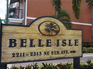 2263 NE 9th Ave, Wilton Manors, FL 33305