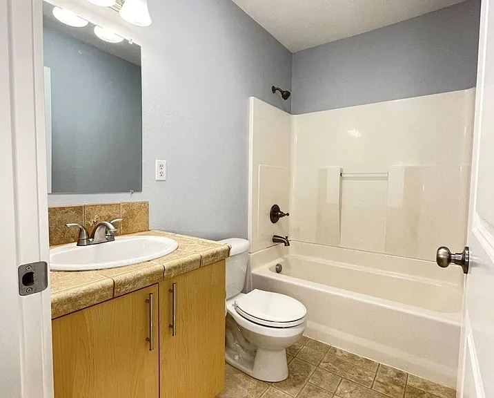 Upstairs Bathroom