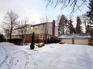 287 Orange Lake Dr, Bloomfield Hills, MI