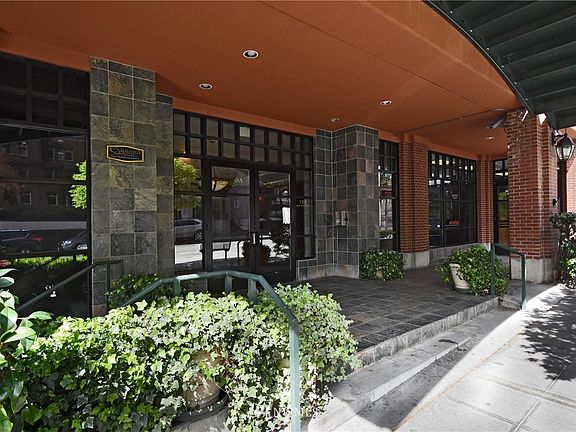 2nd image of 123 Queen Anne Avenue N #401