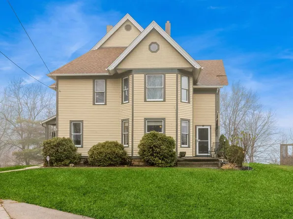 643 W Lincolnway Rd, Morrison, IL 61270