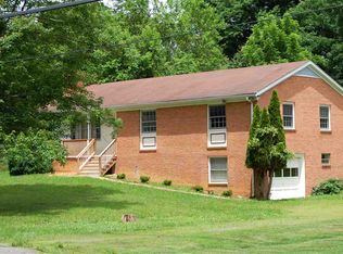 3129 Proffit Rd, Charlottesville, VA 22911