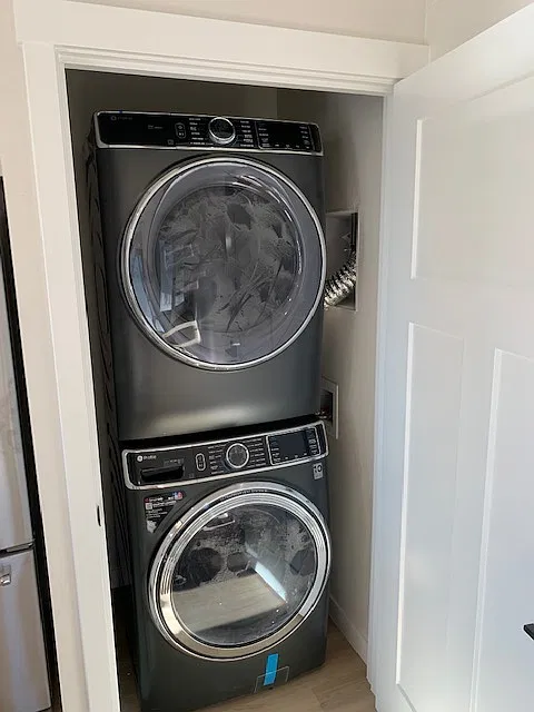 2 bed, 950 sqft, $2,400 — Photo 4