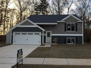 2670 Jolly Roger Dr, Wayland, MI 49348