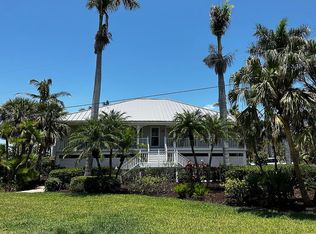 1653 Hibiscus Dr, Sanibel, FL 33957