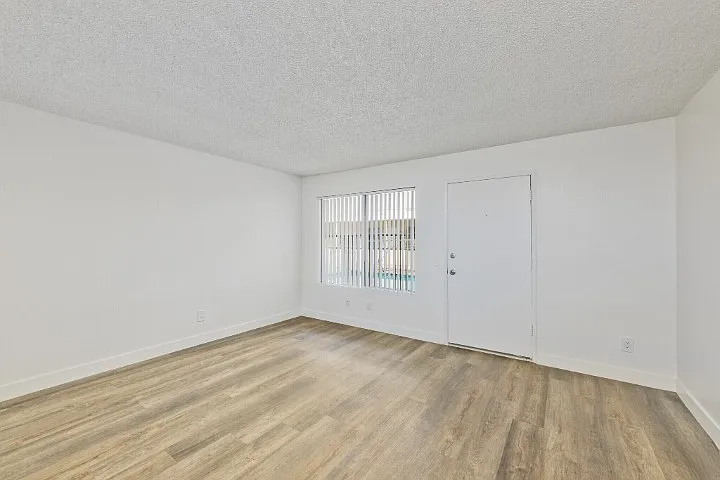 Kendall Brook Apartments — Photo 7