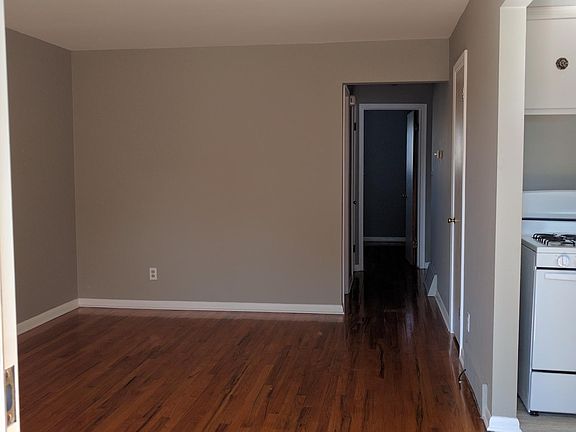 3rd image of 5312 Westpoint St