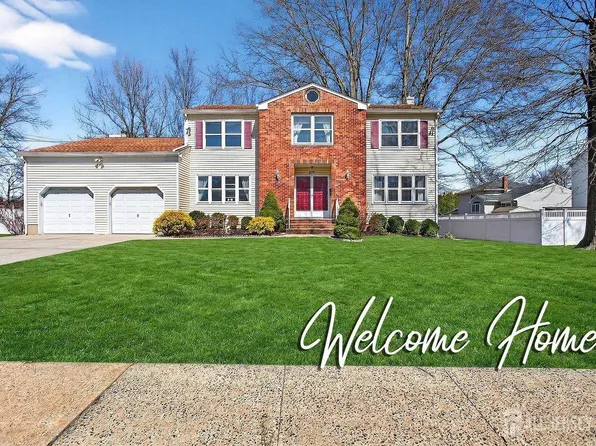 829 Cranbury Cross Rd, North Brunswick, NJ 08902