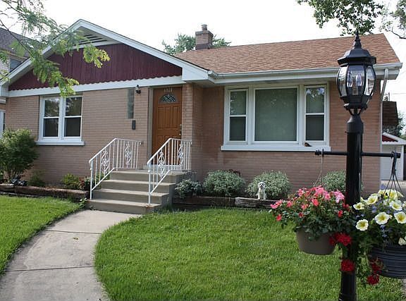 2nd image of 6928 W Highland Ave