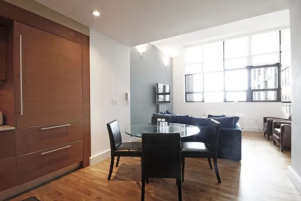 Sold by MNS | media 8