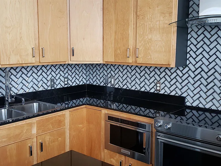 700 Harbor Bend Rd #202 — Photo 13