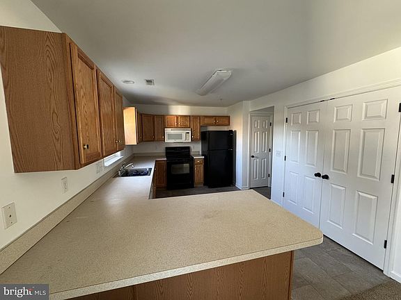 3rd image of 236 Morgans Ct