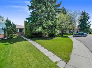 47 W Sunhurst Ct SE, Calgary, AB T2X1Y3