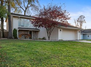 305 W Horizon Rd, Muncie, IN 47303