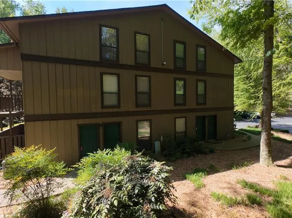 3930 Cedar Cir, Tucker, GA 30084