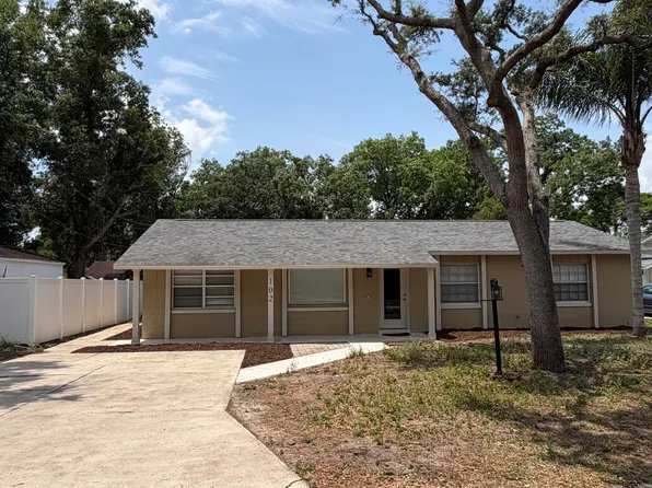 102 Portland St, Eustis, FL 32726
