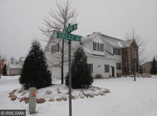 1600 Grizzly Ln, Sartell, MN 56377