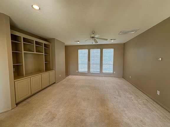 3rd image of 3920 Park Hurst Dr