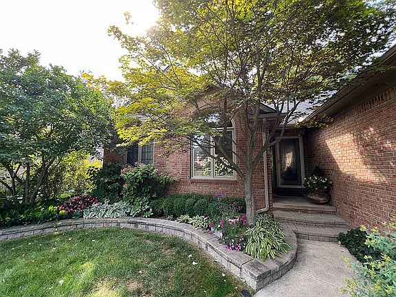 2nd image of 37051 Hanson Dr