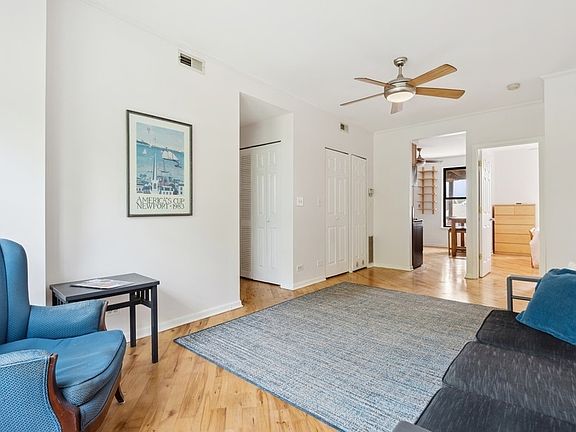 4th image of 1631 W Columbia Ave #3E