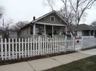 318 Trask St, Aurora, IL 60505