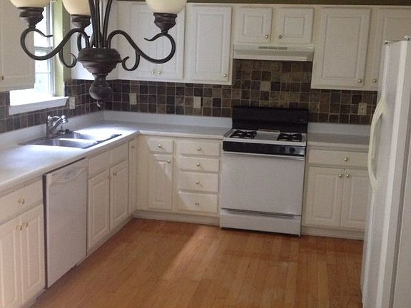 3rd image of 1088 Chase Creek Ct