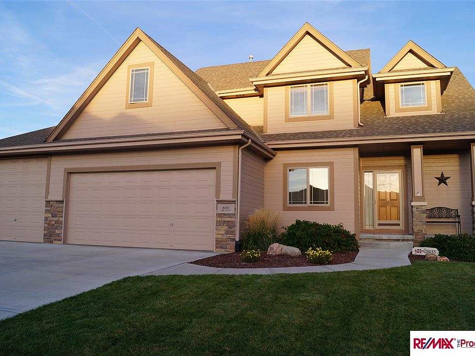 1st image of 8009 S 154th Ave