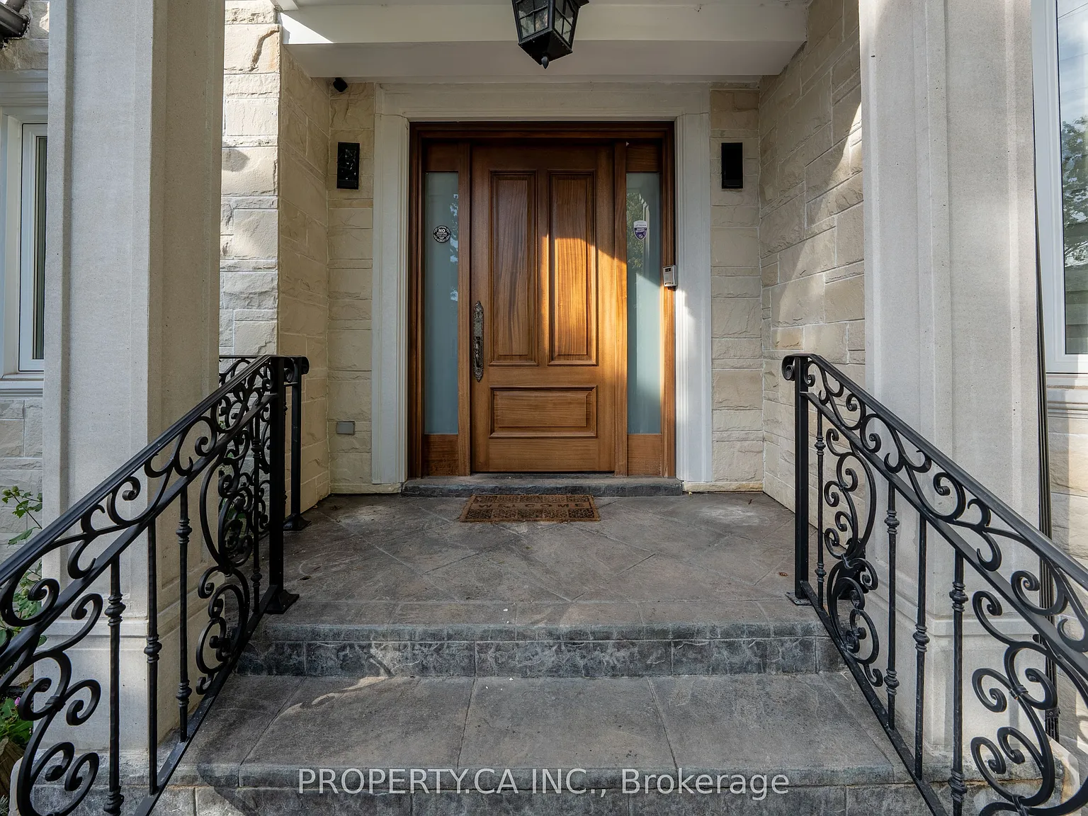 4 bed, $7,500 — Photo 2