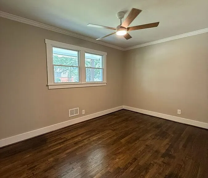 22 McLean St — Photo 15