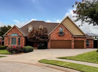 600 Greystone Ln, Norman, OK 73072