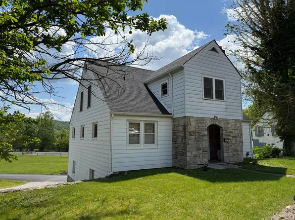 111 Rosedale Ave, Covington, VA 24426
