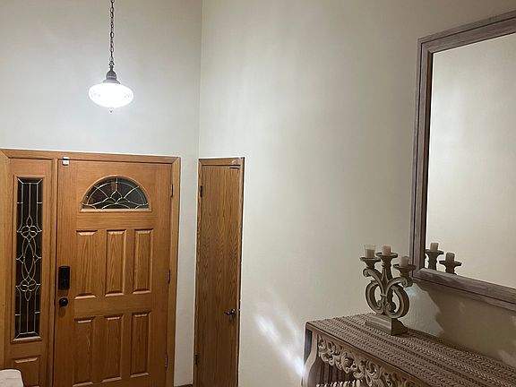 5th image of 7488 Bayliss Ct