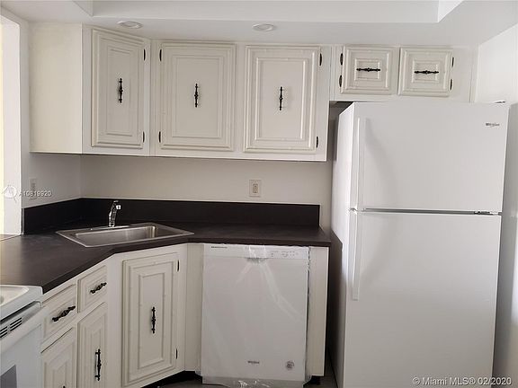 3rd image of 701 Three Islands Blvd APT 414