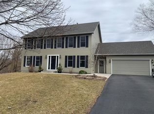 6483 Matthew Cir, Eden Prairie, MN 55346