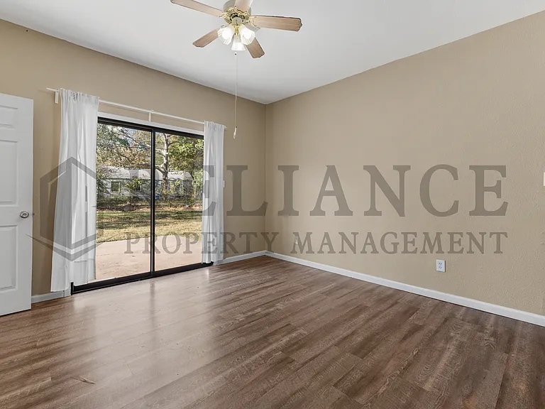 731 S Apache Dr — Photo 13