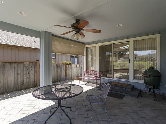 4th image of 2823 SE Spyglass Dr