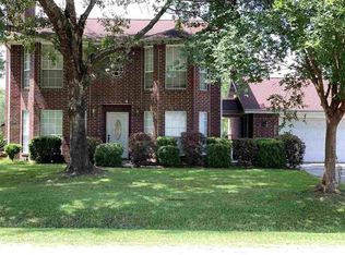 7606 Raintree Ln, Orange, TX 77630