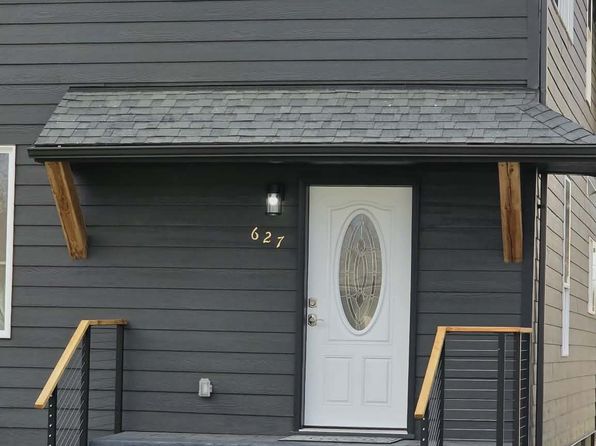 627 Lewis St