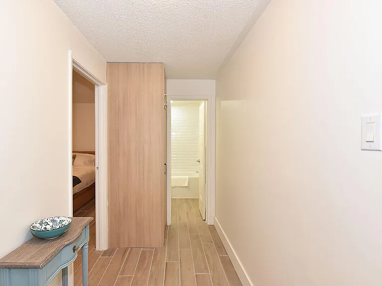160 Dowling Ave #101 — Photo 16
