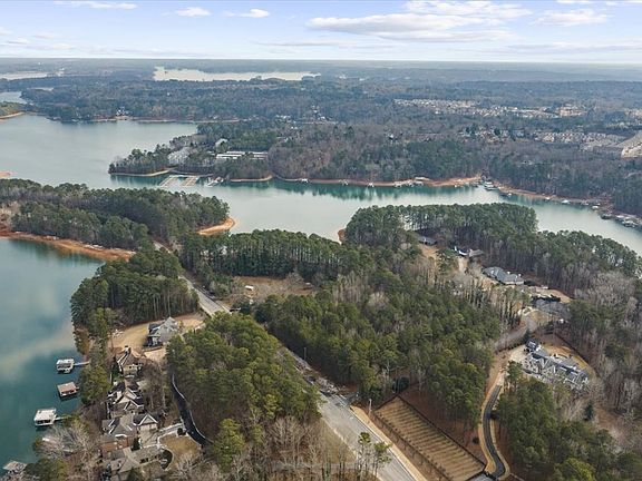 3rd image of 1460 Mary Alice Park Rd