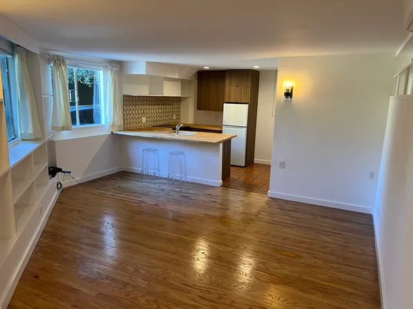 6146 Glen Holly St #1/2, Los Angeles, CA 90068