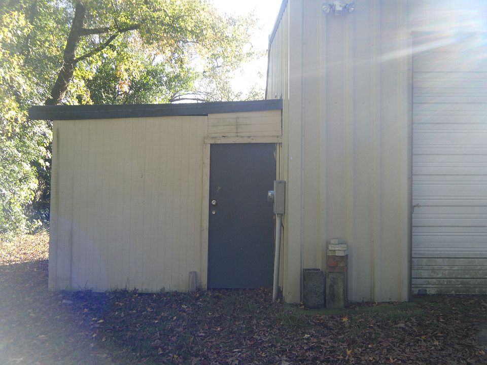 2nd image of 238 E 5th Ave