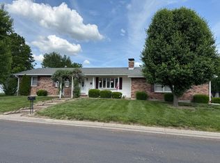 1826 S Miami Ave, Marshall, MO 65340